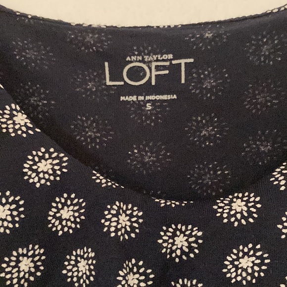 LOFT Navy Blue Adjustable Spaghetti Strap Top with White Accents. Size S EUC - Picture 6 of 6